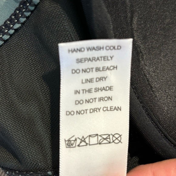 MEET CURVE Sz 2XL One Piece Bathing Suit Padded Cups Mesh Colour Block NEW - Picture 10 of 10